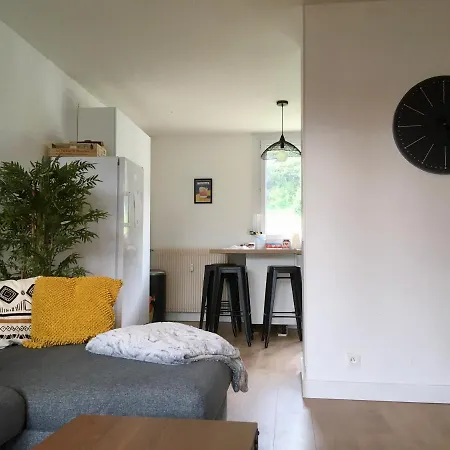 Airelles, Bel Cadre Naturel, Loggia Et Vue Montagne